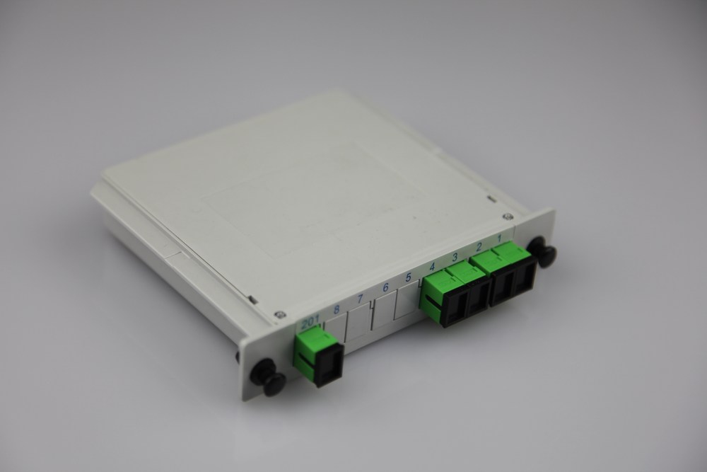 1分4插片式光分路器SC-APC