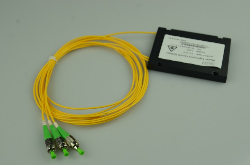 1分2盒式光分路器FC/APC 2.0mm 1M
